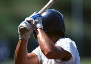 肘の痛みはサポーターで緩和させる